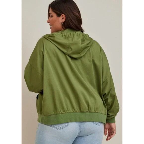 Torrid Green Twill Dolman Zip-Front Anorak Jacket Plus Lightweight Size 4 NWT - Picture 8 of 8